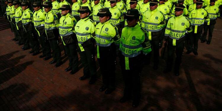 Policías Policías
