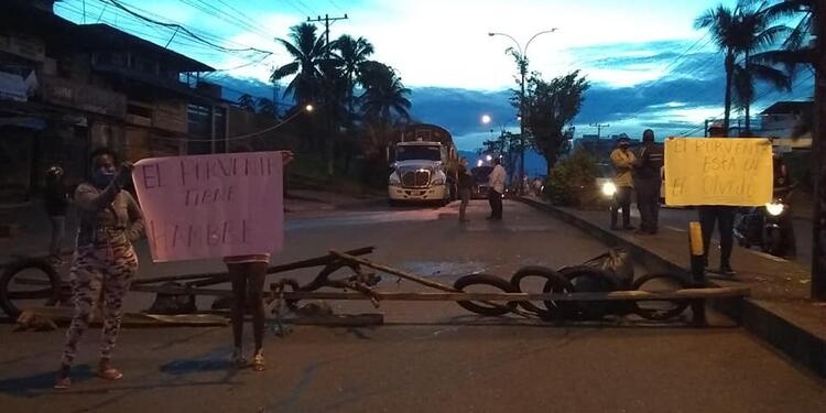 Comunidad en Buenaventura se quejan por falta de ayudas humanitarias