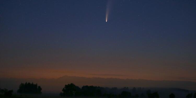 Cometa NEOWISE, pasa cerca de la tierra Imagen de Referencia
