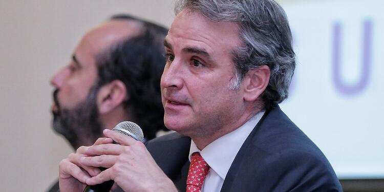 Pablo Felipe Robledo, SIC