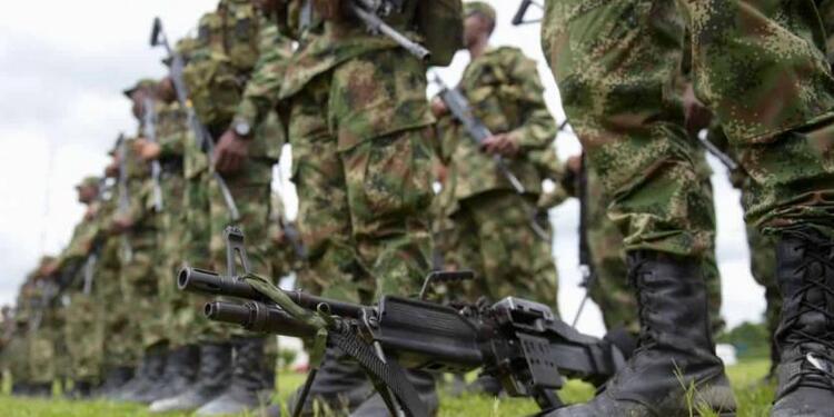 Militares