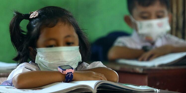 Regreso de niños a colegios en pandemia