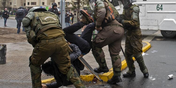 Carabineros en protestas en Chile, 25 de septiembre de 2020