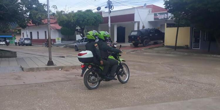dos uniformados heridos en San Juan Nepomuceno