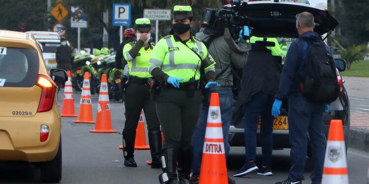 Multas a infractores - pico y placa en Bogotá - Policía de Tránsito