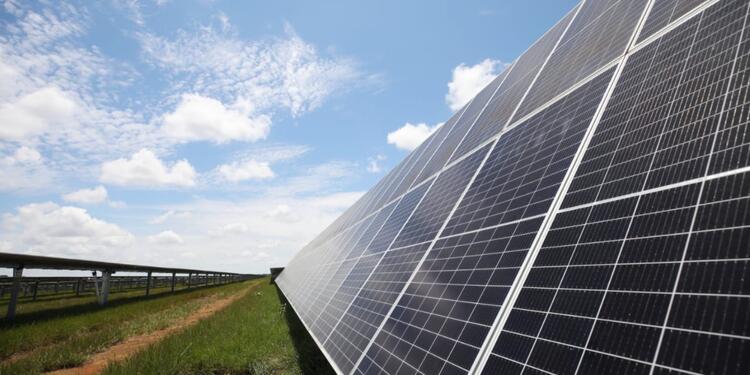 Inauguran nueva planta de energía solar en Colombia en el Meta