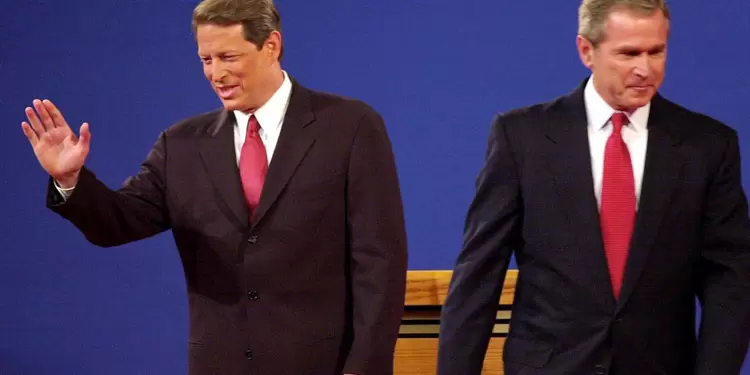 Al Gore y George W. Bush en 2000 Al Gore y George W. Bush en 2000