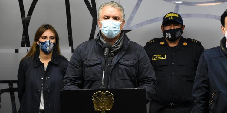 Iván Duque, presidente de Colombia, dando un balance del huracán Iota