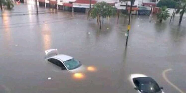 Inundaciones por tormenta lota provoca emergencia pública en Cartagena Inundaciones por tormenta lota provoca emergencia pública en Cartagena