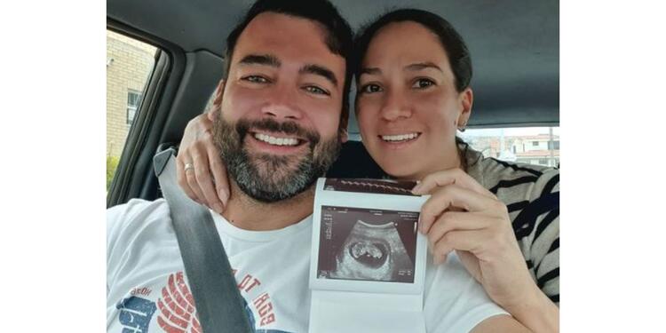Juan Pablo Obregón y su esposa