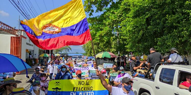 Superó expectativas primera marcha contra el Fracking en Puerto Wilchez