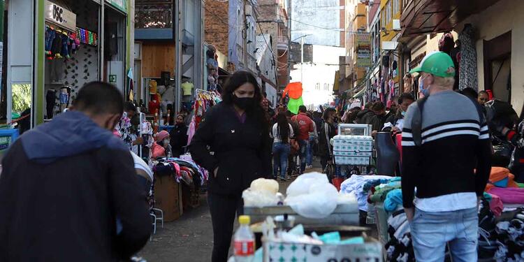 San Victorino – vendedores informales no respetan distanciamiento
