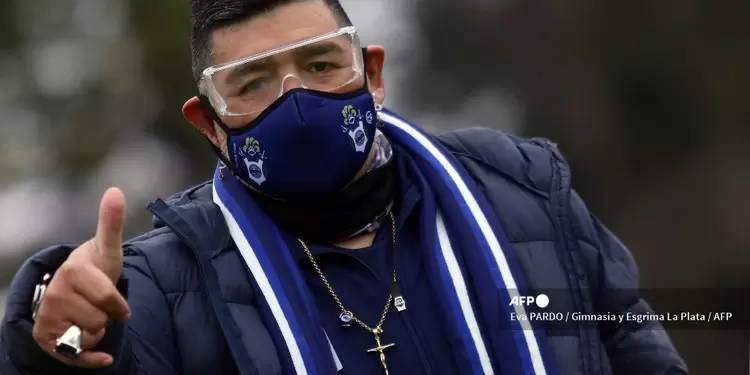 Diego Maradona - Gimnasia de La Plata