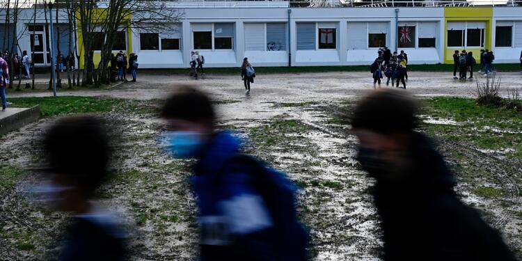 Reapertura de colegios en Francia