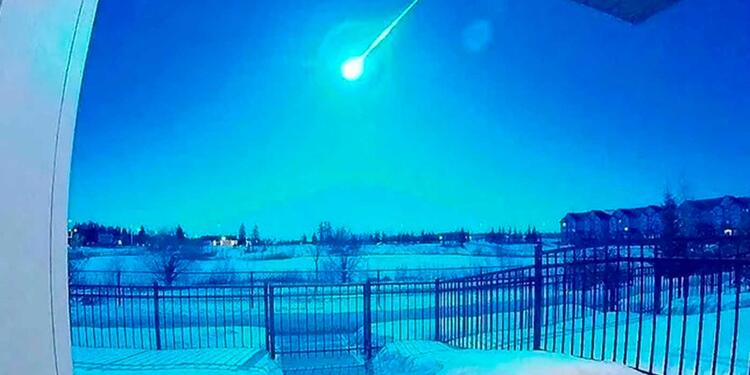 Meteorito azul en el cielo de Canadá