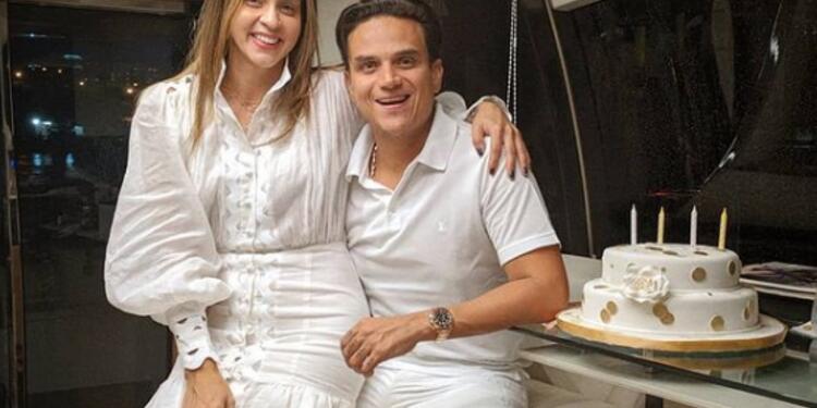 Silvestre Dangond junto a su esposa