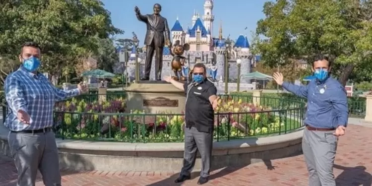Disneyland reabre en pandemia