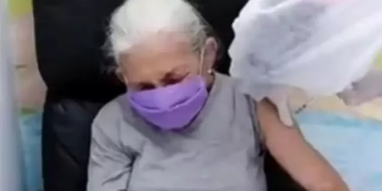 Doña Anciana Decrepita