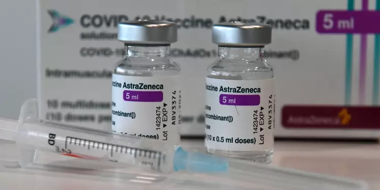 Vacuna de AstraZeneca es segura, dice OMS