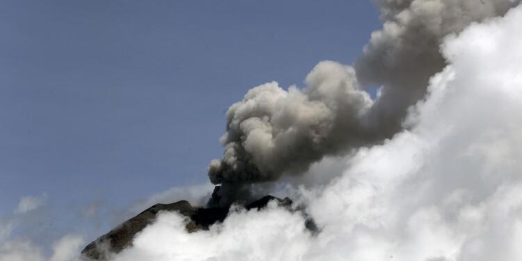 Volcán ceniza