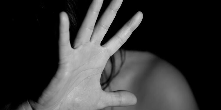 Violencia contra la mujer Violencia contra la mujer en Colombia está disparada