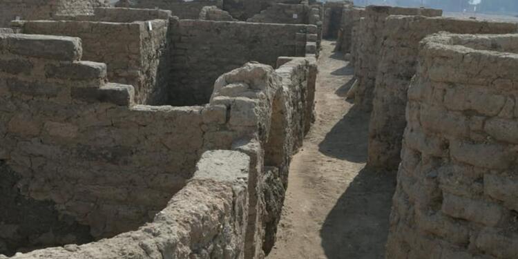 Ciudad perdida hallada en Egipto