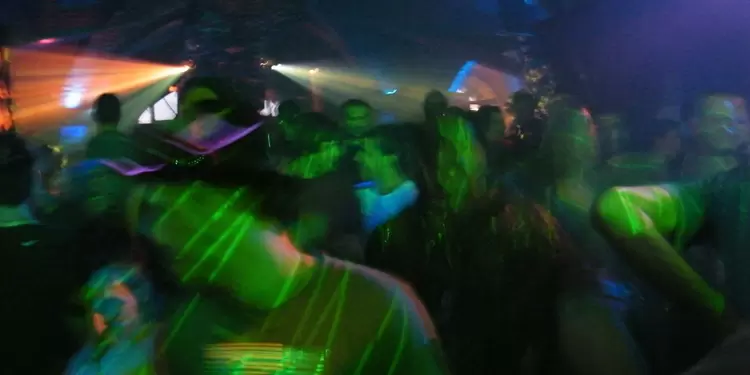 Discotecas están cerradas por la pandemia en casi todo el mundo.