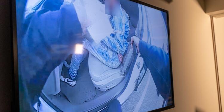 Muerte de joven afro en Minneapolis en operativo de policías