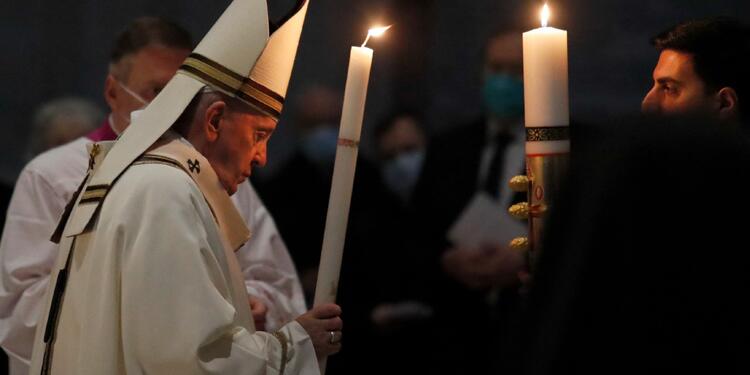 Papa Francisco celebra la Vigilia Pascual este 3 de abril de 2021