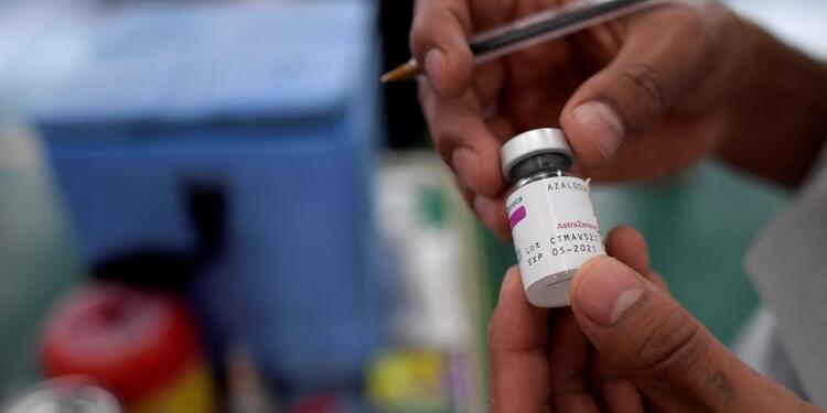 Vacuna Oxford / AstraZeneca contra COVID-19.