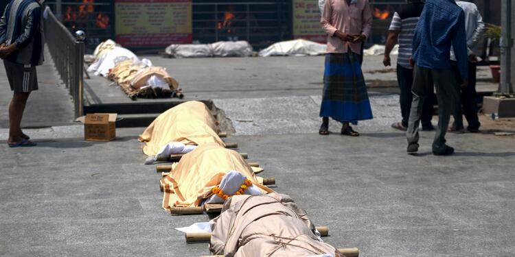 Muertos por coronavirus en India tras explosión de casos