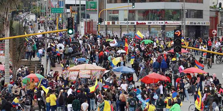 https://www.eltiempo.com/bogota/paro-nacional-en-bogota-horarios-y-puntos-de-concentracion-549813