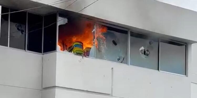 Lanzaron bombas molotov a iglesia cristiana en Neiva