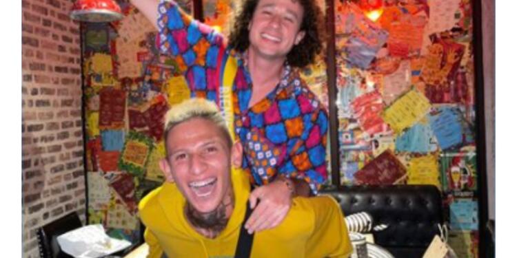 Luisito Comunica y La Liendra