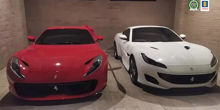 Autos Deportivos Ferrari Embargados