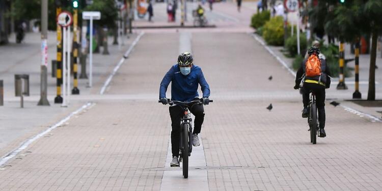 El uso de tapabocas en Bogotá es obligatorio desde hace un año.