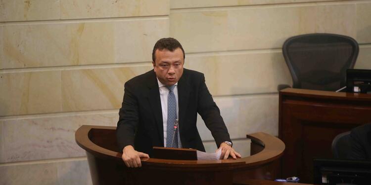 Eduardo Pulgar Daza: ordena prisión domiciliaria para rector de Universidad Eduardo Pulgar Daza: ordena prisión domiciliaria para rector de Universidad