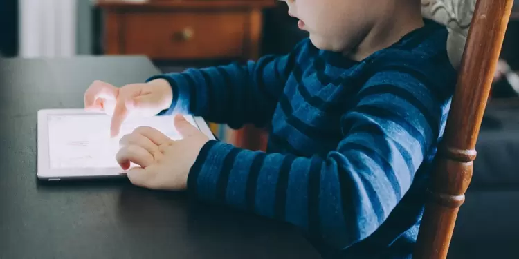 Más de 7.000 colegios iban a ser conectados a internet en el país con el dinero perdido