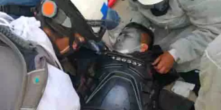 policia herido en manifestaciones.jpg policia herido en manifestaciones.jpg
