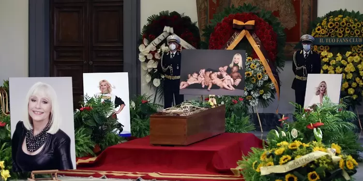 Raffaella Carrà funeral exequias