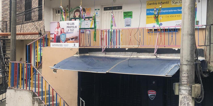 Centro infantil donde denunciaron el presunto abuso sexual de 14 niños en Medellín.