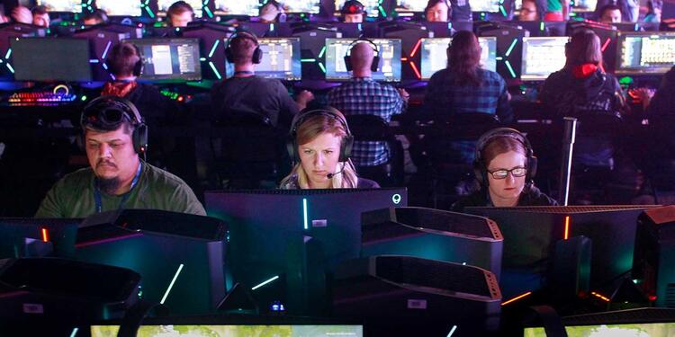 Mujeres Gamer en competencia