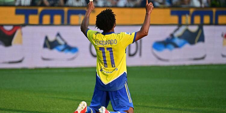 Juan Guillermo Cuadrado Juan Guillermo Cuadrado con la Juventus