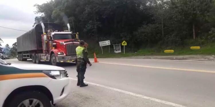 Este domingo un derrumbe ocasionó el cierre por varias horas