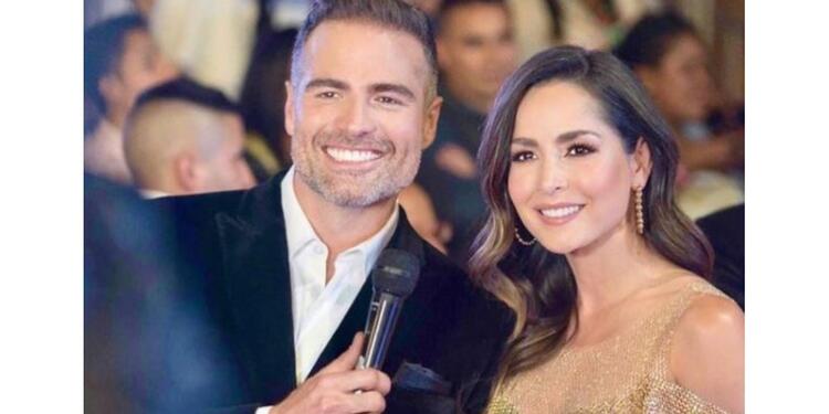 Roberto Manrique y Carmen Villalobos protagonizaron Sin senos sí hay paraíso Roberto Manrique y Carmen Villalobos protagonizaron Sin senos sí hay paraíso