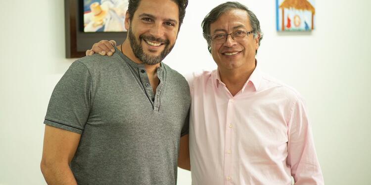 Agmeth Escaf entra al Pacto Histórico con Gustavo Petro Agmeth Escaf entra al Pacto Histórico con Gustavo Petro