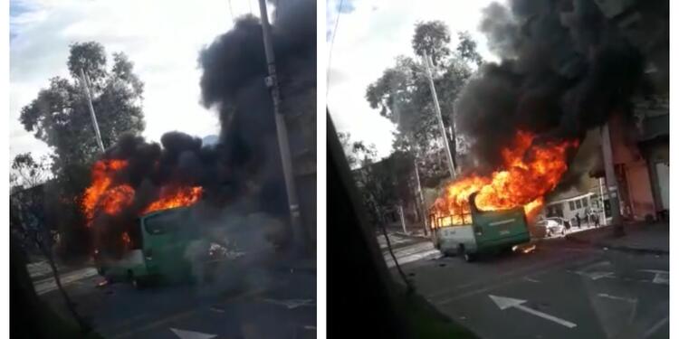 Bus quemado en Bogotá