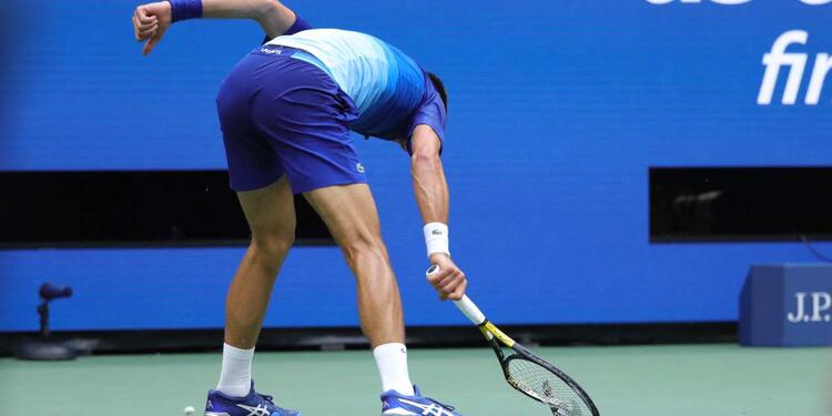 Djokovic rompió la raqueta en final de US Open Djokovic rompió la raqueta en final de US Open