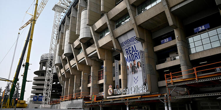 Estadio Santiago Bernabeu Estadio Santiago Bernabeu