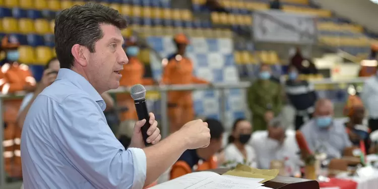 Ministro de defensa Diego Molano
